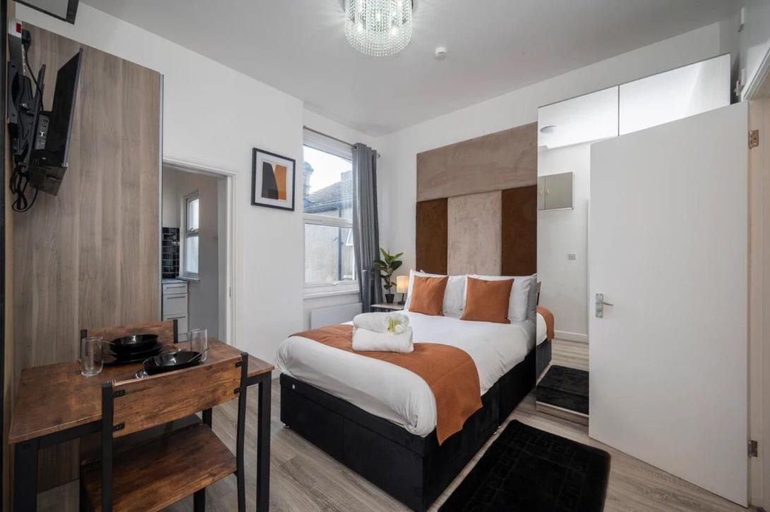 Apartment's Nova * Croydon